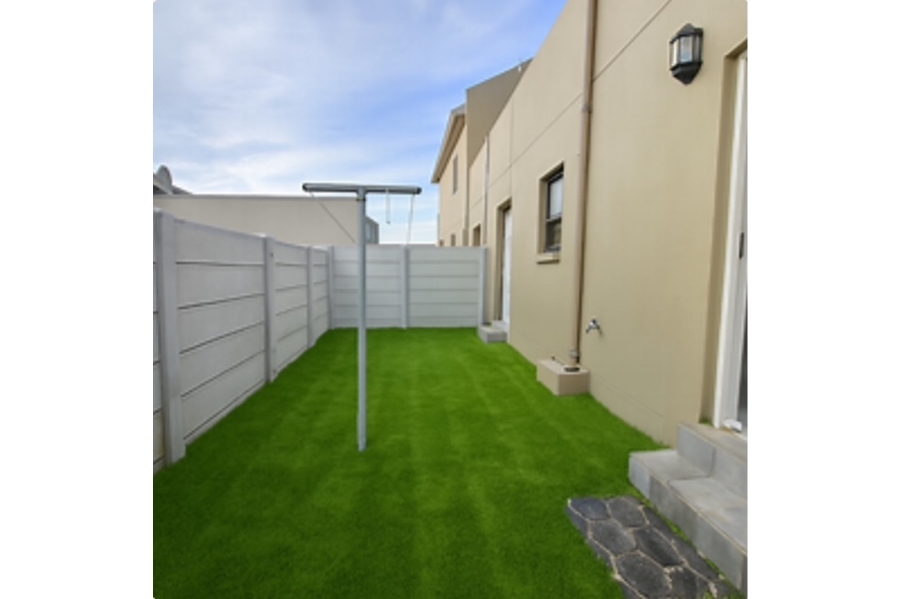 2 Bedroom Property for Sale in Zonnendal Western Cape